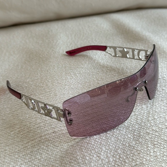 DIOR - Picture 1 of 7